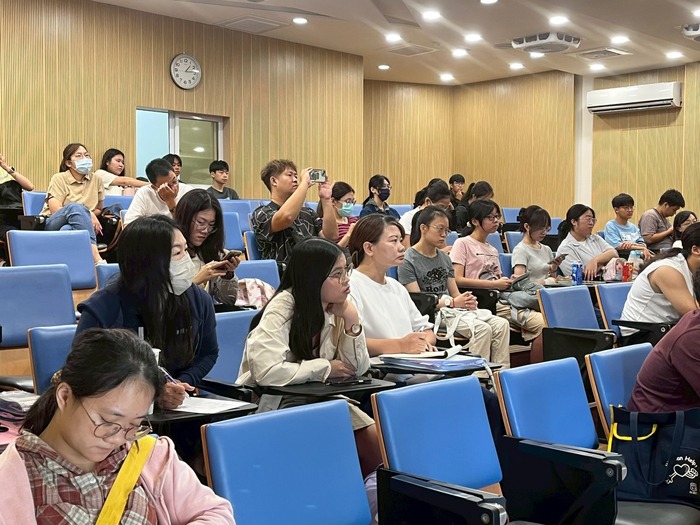 【「甄」心啟程，築夢自「選」──教育學程甄選說明會】圖片